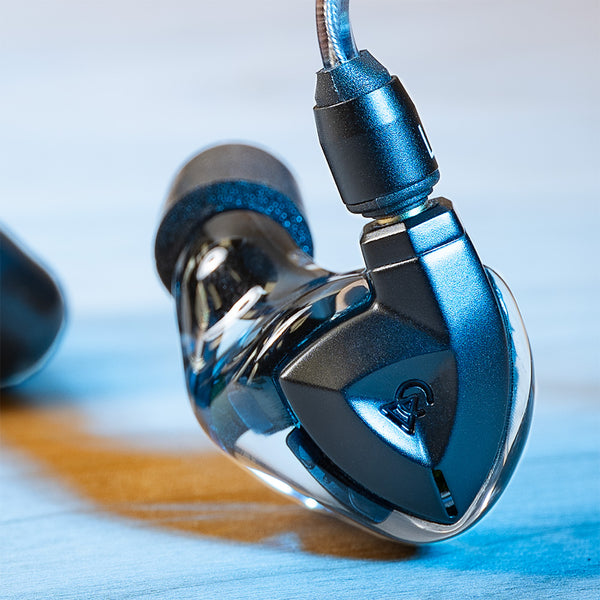 Campfire Audio】CLARA｜ユニバーサルフィットIEM/ハイブリッド型4