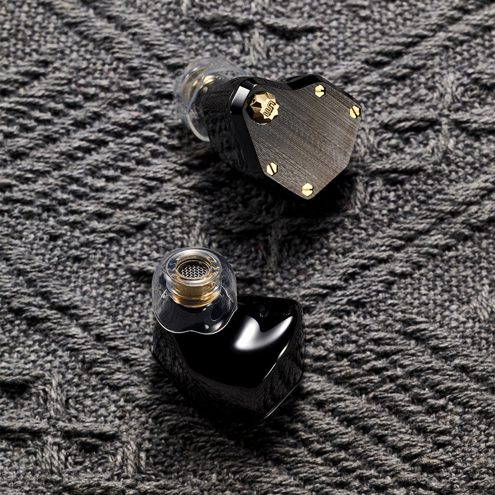 Unique Melody】Mest Jet Black｜ユニバーサルフィットIEM